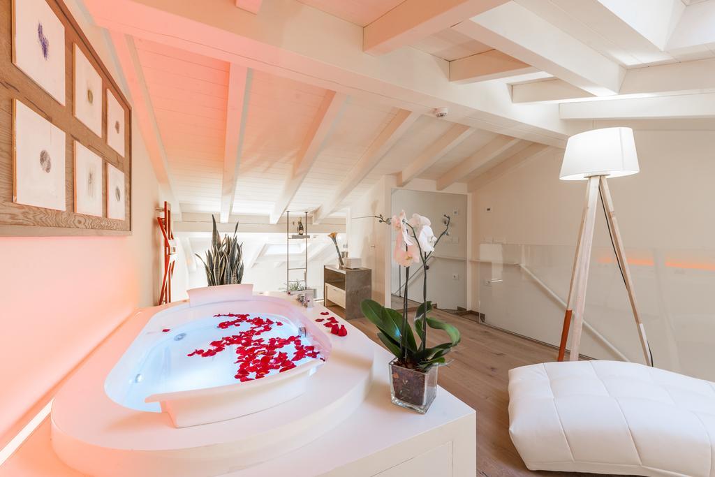 Verona Suites Екстериор снимка