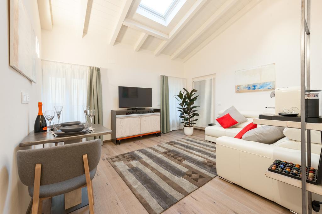 Verona Suites Екстериор снимка